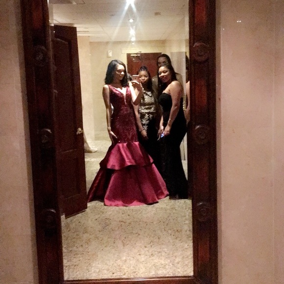 Mermaid Prom Dress 💃 - Picture 2 of 3